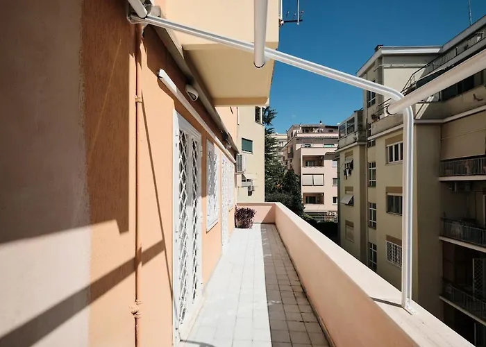 Ampio A 2 Passi Dal Centro Apartment Rom