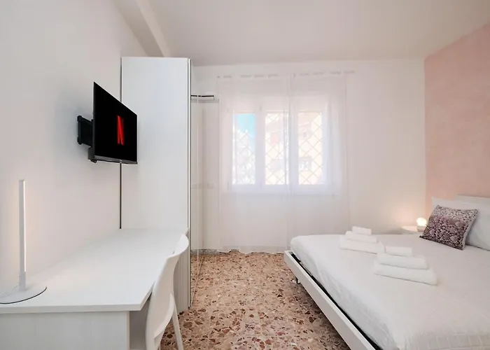 Ampio A 2 Passi Dal Centro Apartment Rom