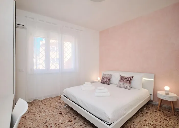 Apartment Ampio A 2 Passi Dal Centro Rom